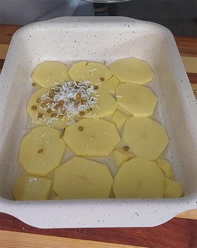 طرز تهیه عدس پلو با مرغ