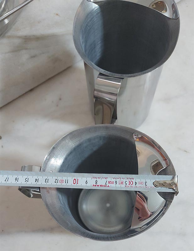 پارچ استیل قدیمی