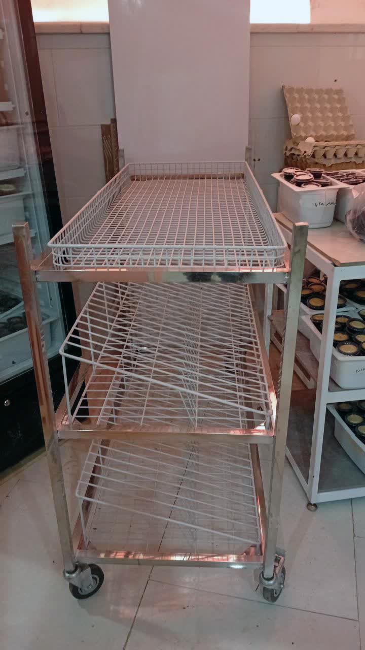 ترولی آبچکان