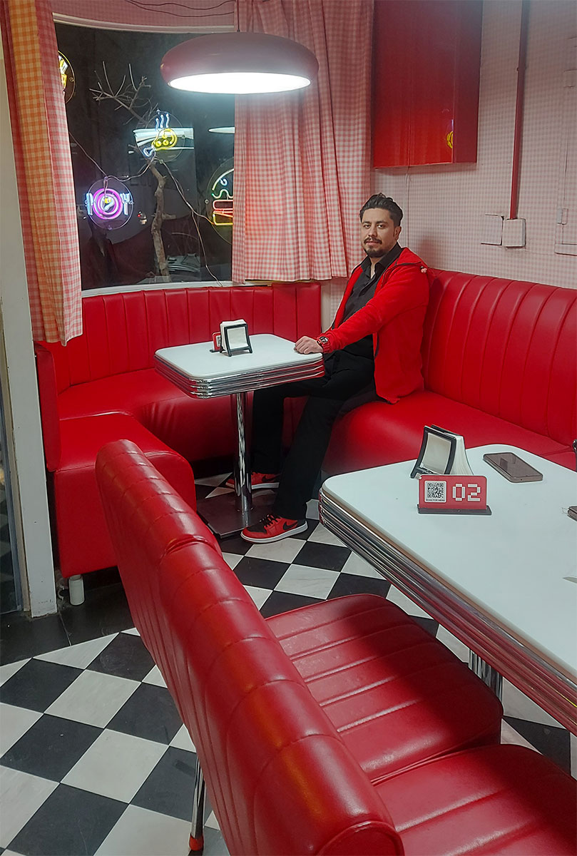 برگر من مهرشهر برگر من مهرشهر