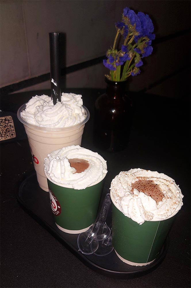 کافه هات چاکلت