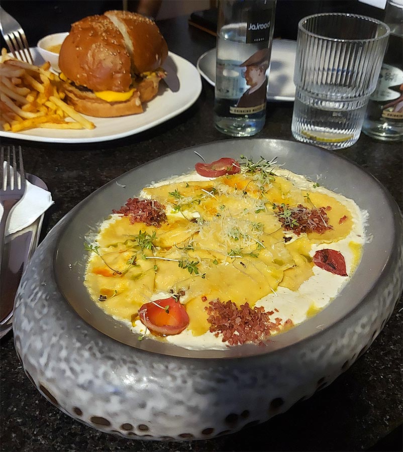 پاستا راویولی