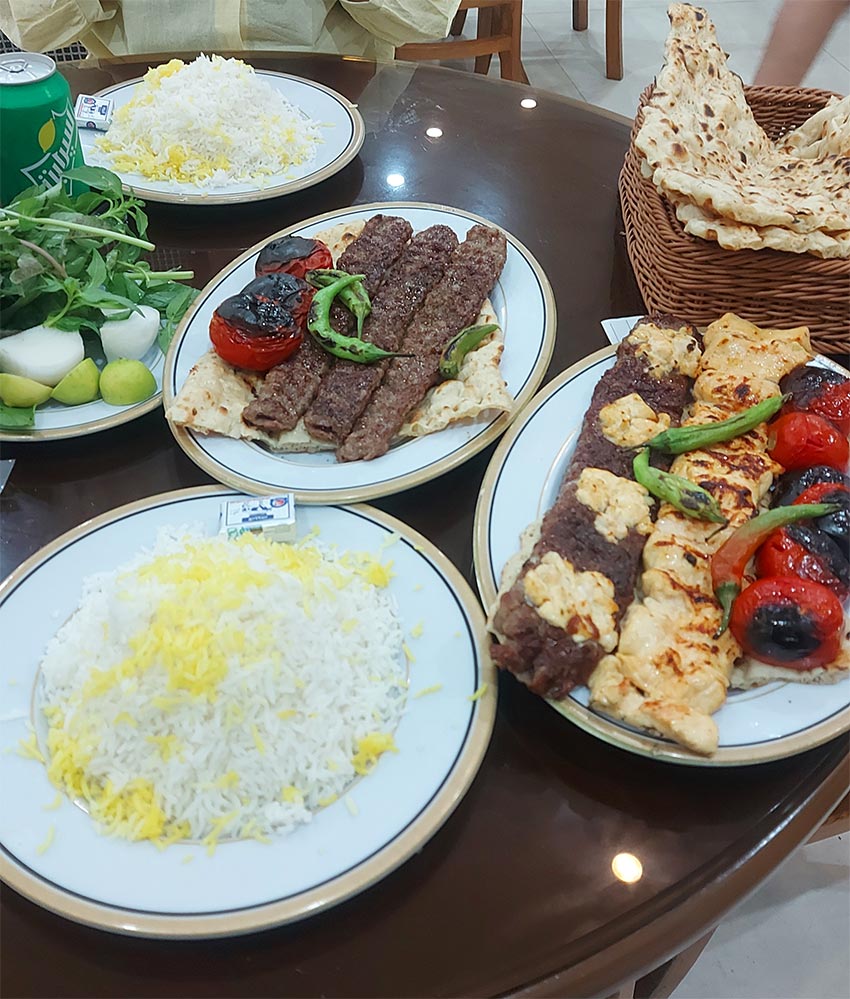 کبابی رضا ملی کرج