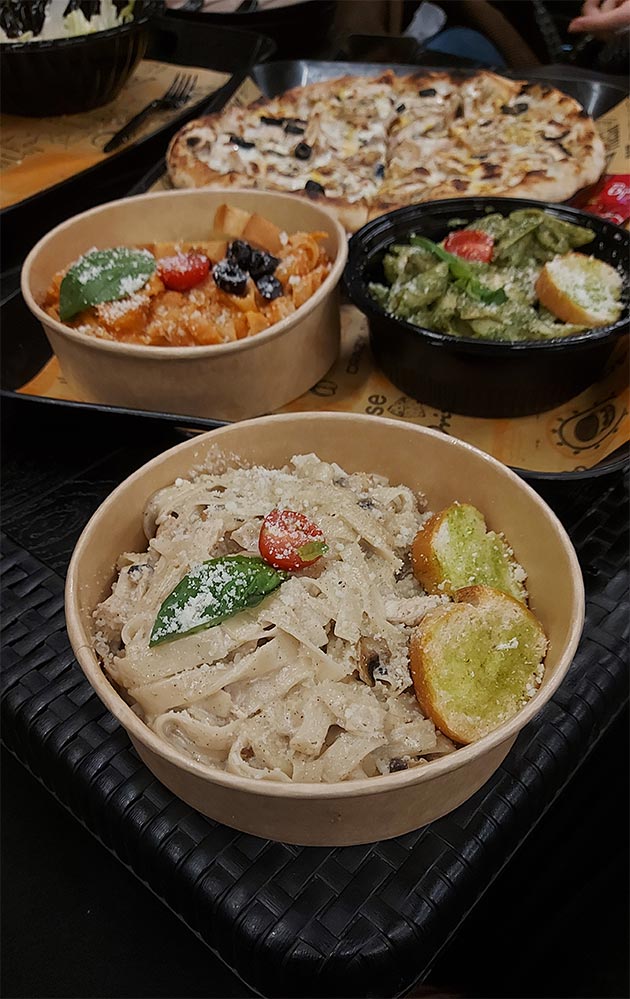 پاستا فتوچینی آلفردو پاستا فتوچینی آلفردو