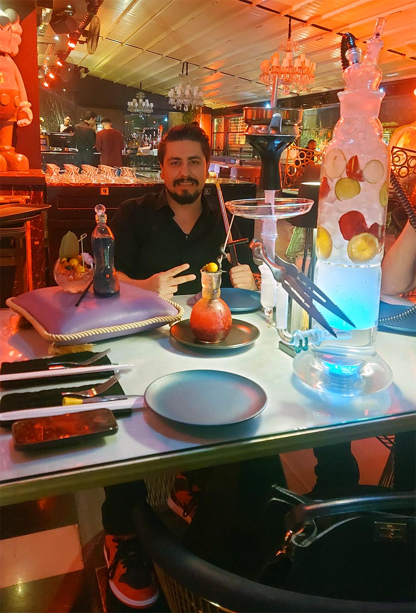 آورین لانژ avrin lounge