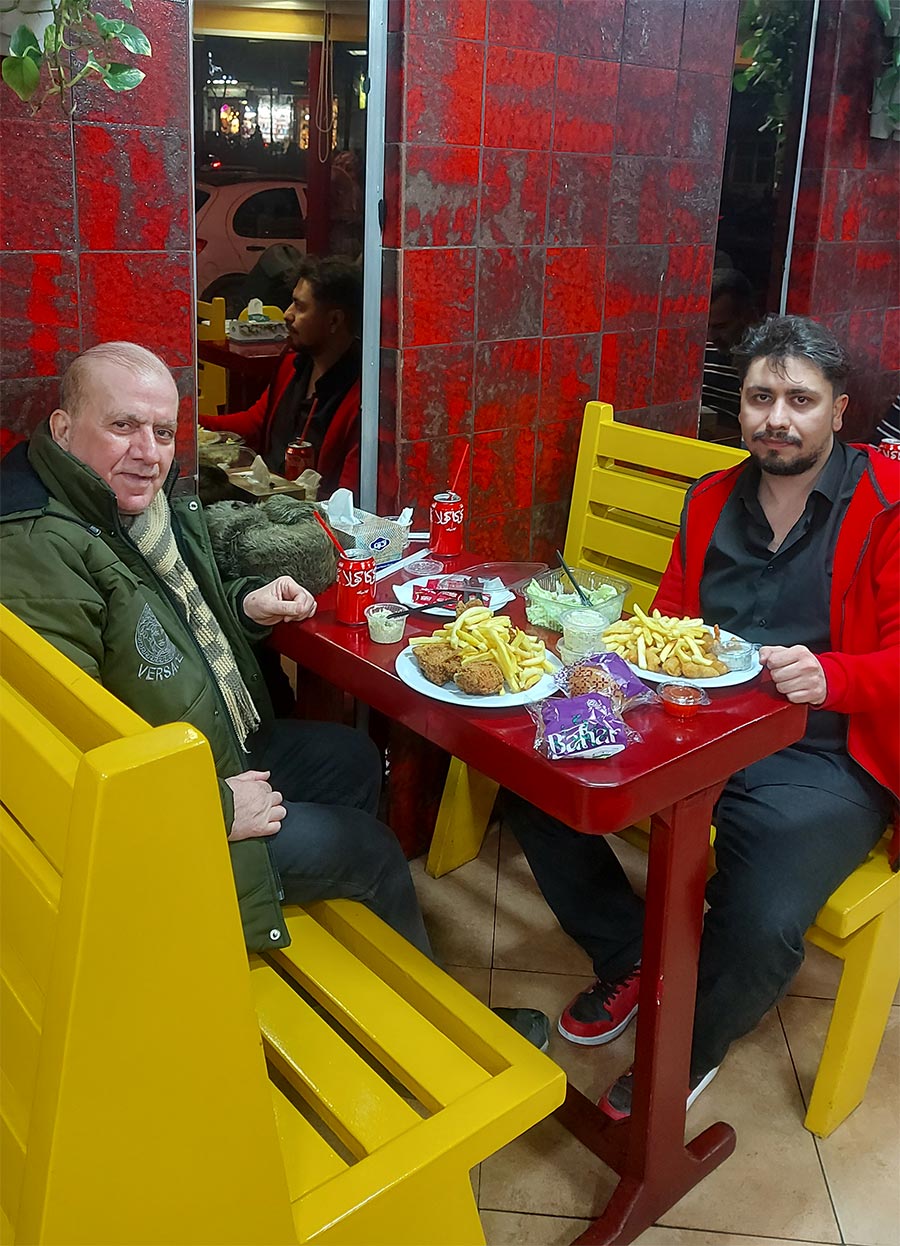 مرغ سوخاری TFC