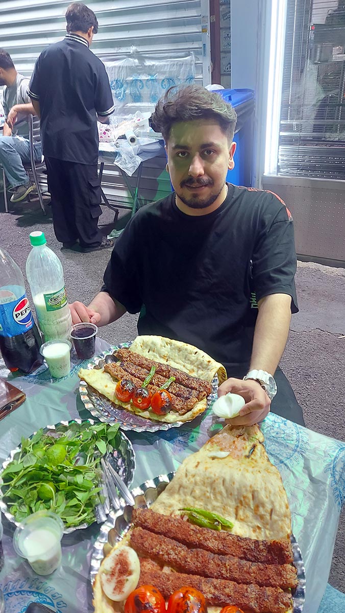 کبابی عرب زاده