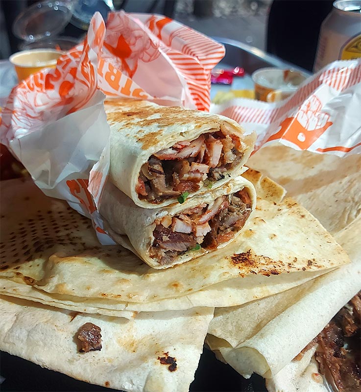 ساندویچ شاورما عربی