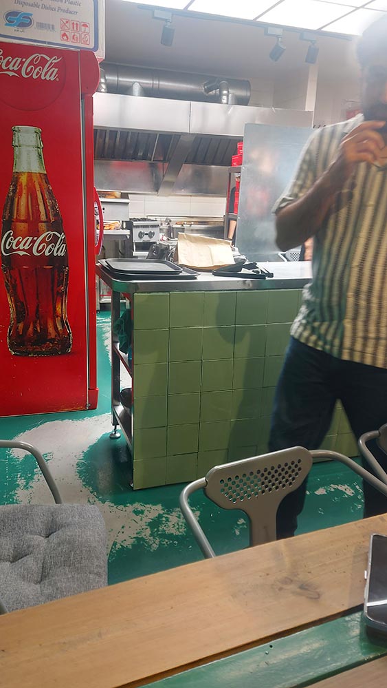 آشپزخانه صنعتی برن برگر