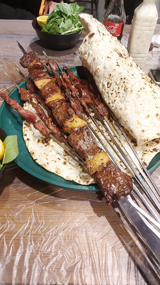 گوشت و دنبه