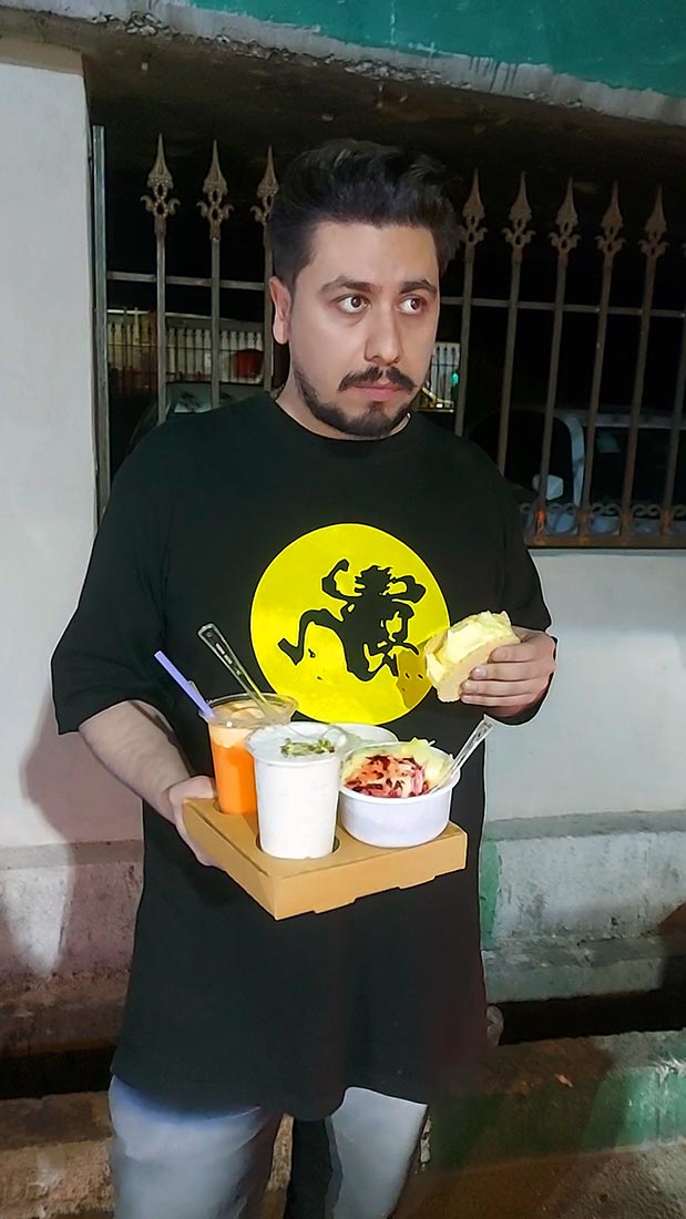 بستنی اکبر مشتی