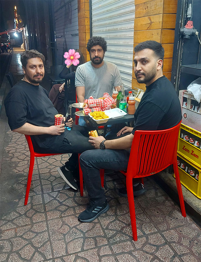 ساندویچ بهاران تلفن
