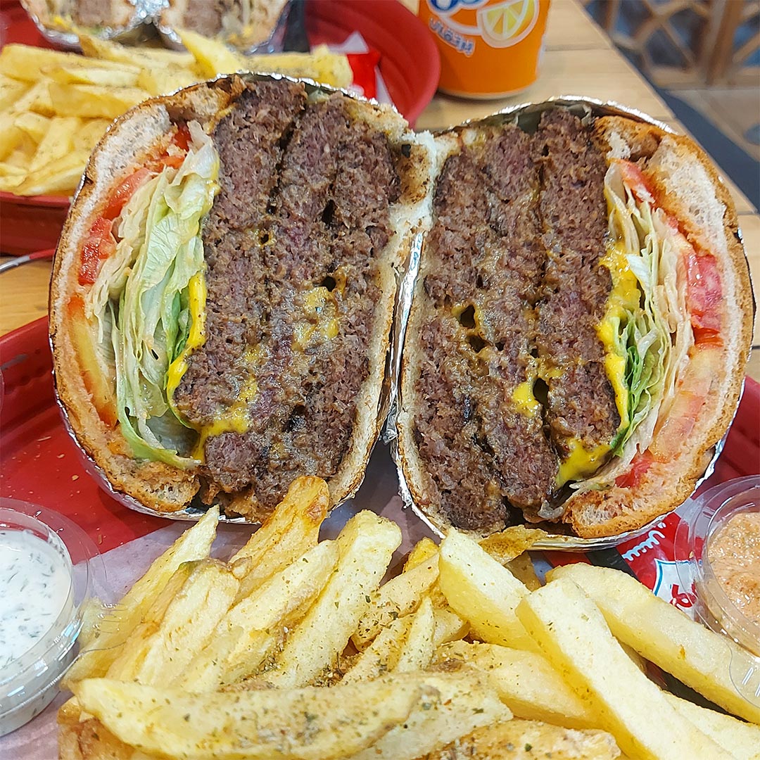 کافه برگر دکه ۸