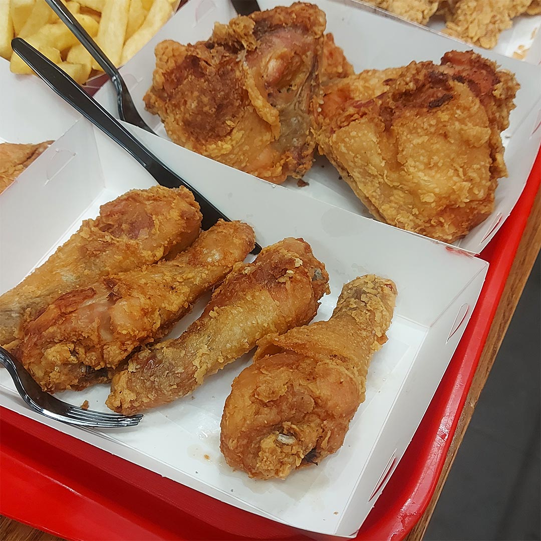 جوجه بروستد دهخدا قزوین در تهران سعادت آباد