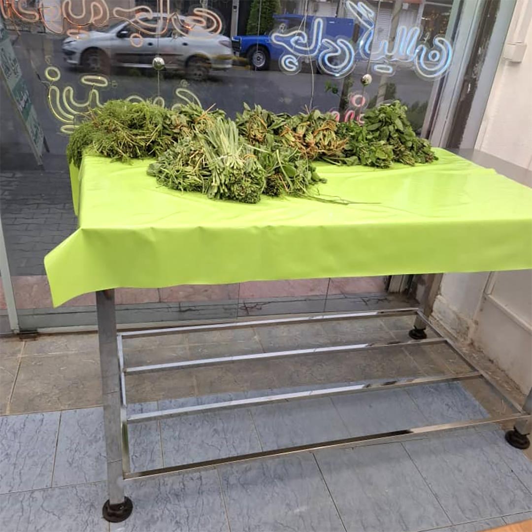 میز کار استیل مغازه سبزی فروشی دو متری میز کار استیل مغازه سبزی فروشی دو متری